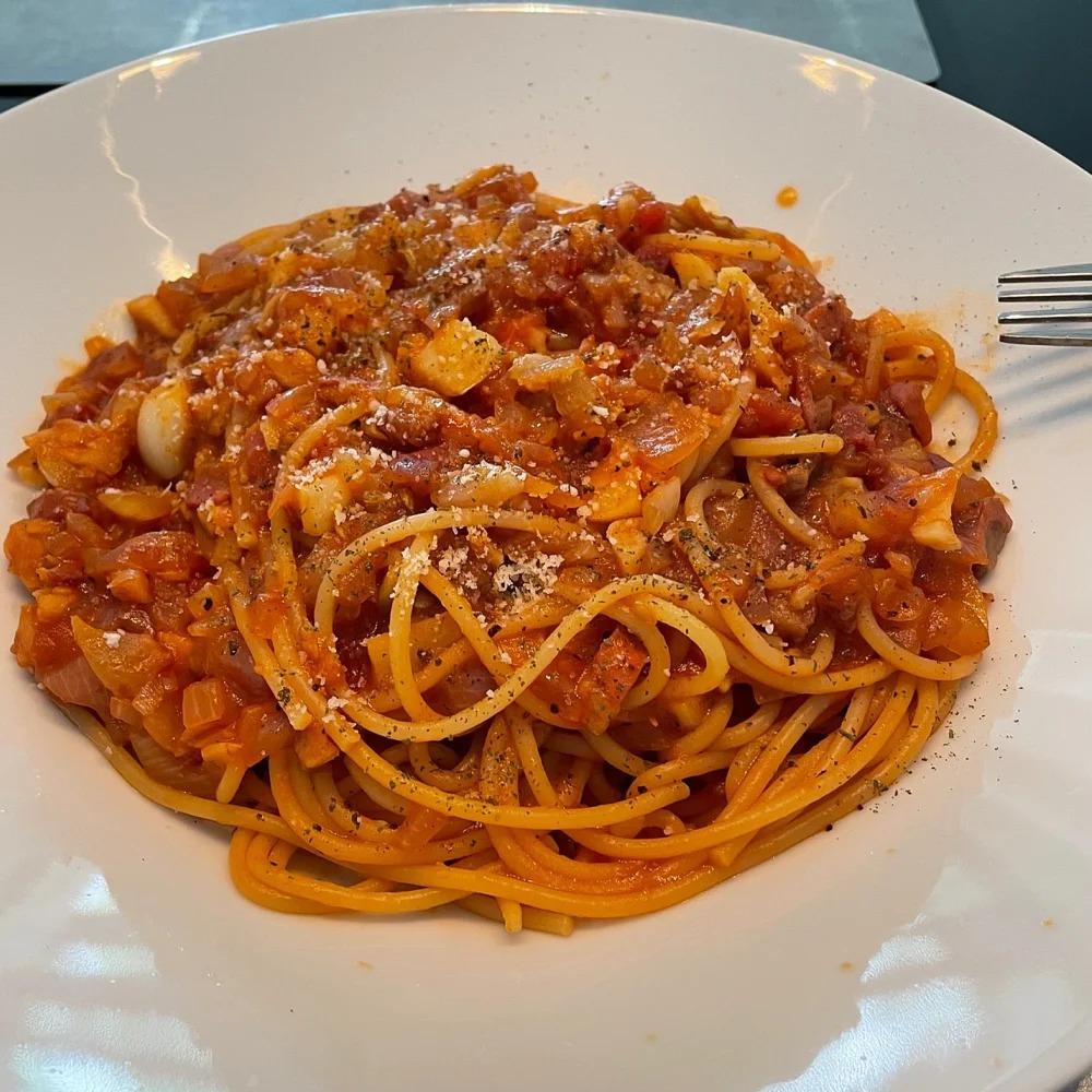 Wie macht man Spagetti Bolognese?